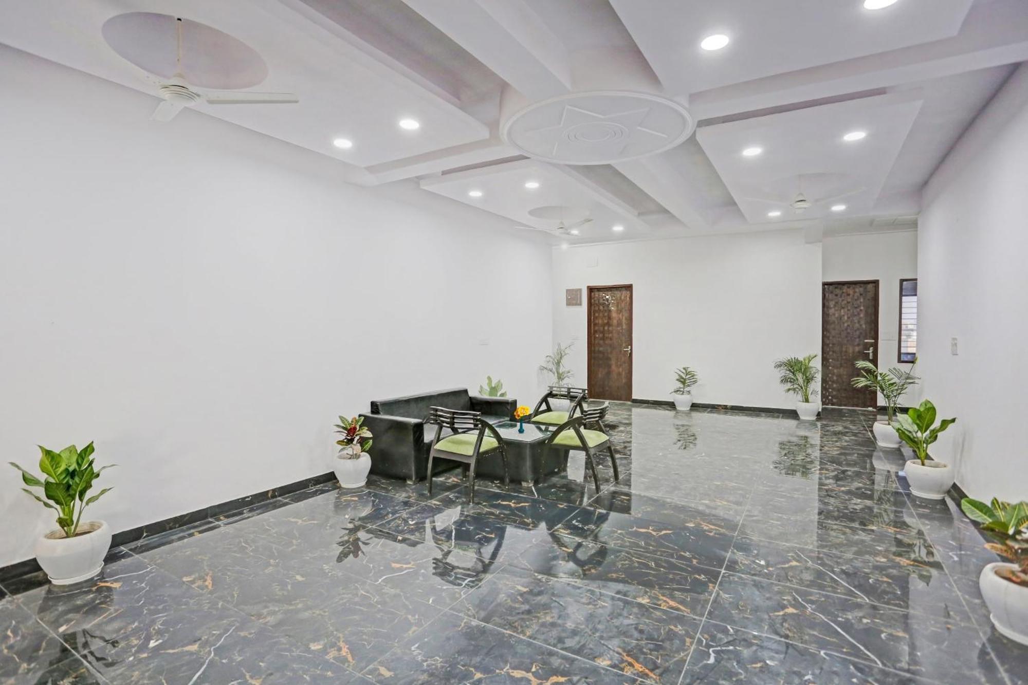 Collection O The Royal Fern Hotel Farrukhnagar ภายนอก รูปภาพ