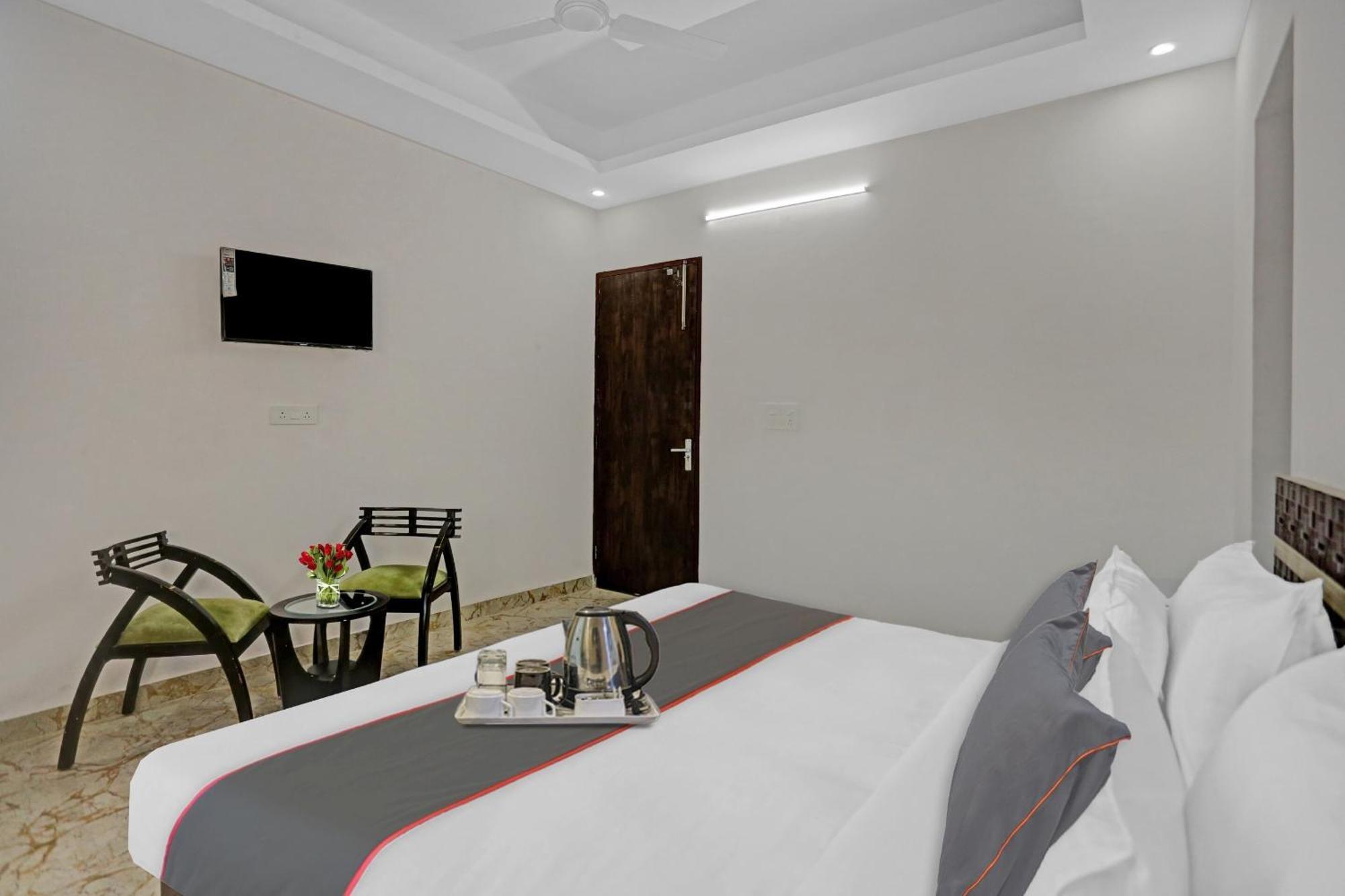 Collection O The Royal Fern Hotel Farrukhnagar ภายนอก รูปภาพ