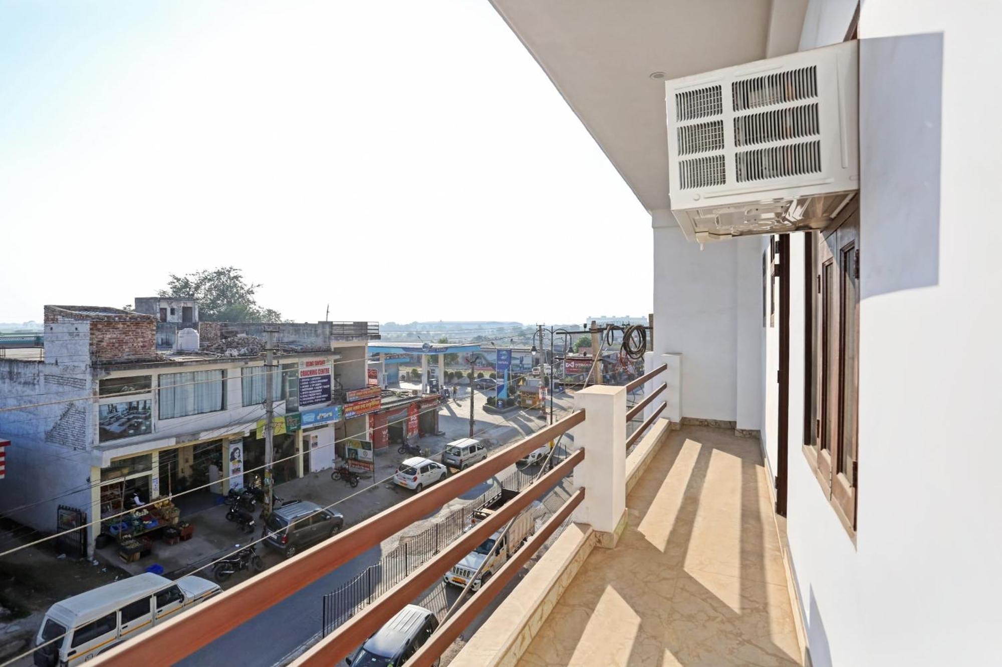 Collection O The Royal Fern Hotel Farrukhnagar ภายนอก รูปภาพ